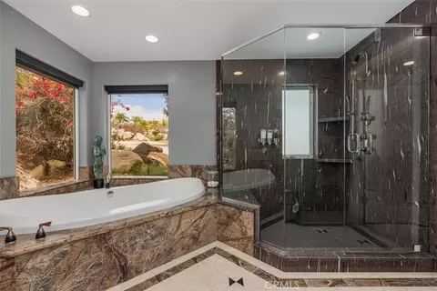 Bath - 28521 Gladstone Ct, Escondido, CA 92026 photo 3 of 5