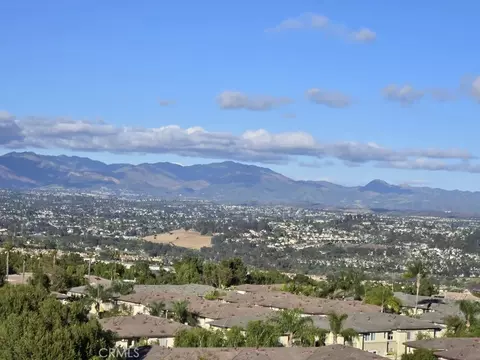 30 Groveside Dr, Aliso Viejo, CA 92656