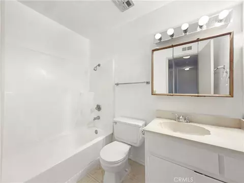 Bath - 720 N Adele St, Orange, CA 92867 photo 5 of 7