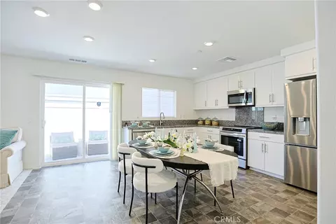 7486 Olive Grv, Riverside, CA 92507 photo 12