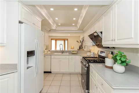 Kitchen - 19 Alabaster, Irvine, CA 92614 photo 3 of 3