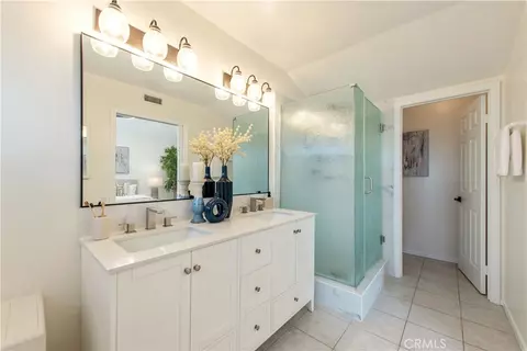 Bath - 19 Alabaster, Irvine, CA 92614 photo 3 of 5