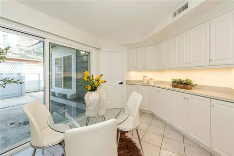 Dining - 19 Alabaster, Irvine, CA 92614 photo 3 of 3