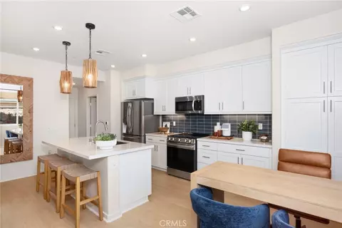 Kitchen - 7005 Solara Way, Westminster, CA 92683 photo 2 of 3