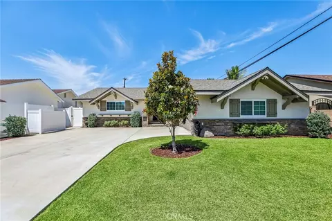 11003 Lindesmith Ave, Whittier, CA 90603