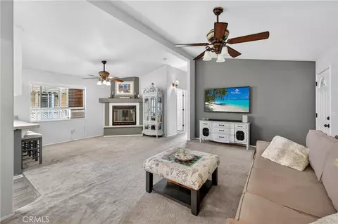 123 Madrid, Tustin, CA 92780