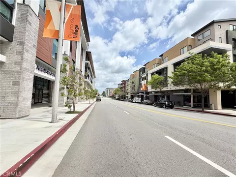 Exterior - 709 E Walnut St #222, Pasadena, CA 91101 photo 5 of 5