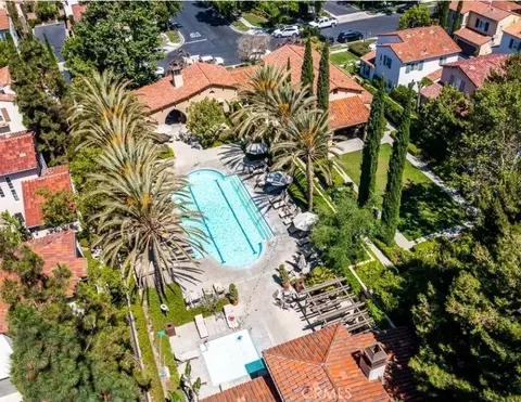 View/Area - 46 Arborside, Irvine, CA 92603 photo 3 of 15