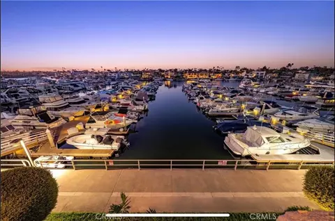 4165 Warner Ave #202, Huntington Beach, CA 92649