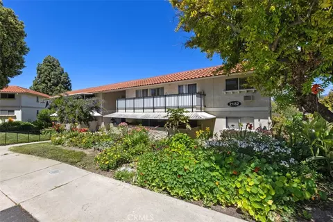 2182 Via Puerta #D, Laguna Woods, CA 92637