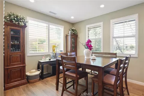10902 Flora Park Way, Cypress, CA 90720 photo 6