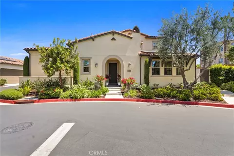10902 Flora Park Way, Cypress, CA 90720