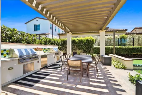 10902 Flora Park Way, Cypress, CA 90720 photo 29