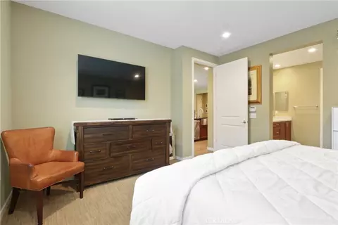 10902 Flora Park Way, Cypress, CA 90720 photo 12
