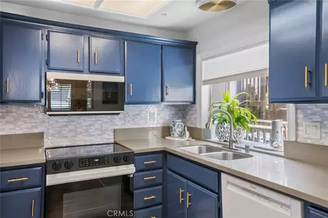Kitchen - 32 Corniche #D, Dana Point, CA 92629 photo 4 of 4