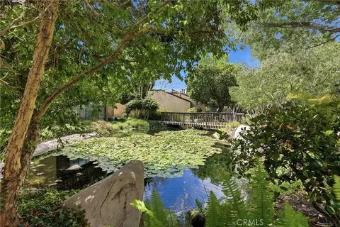 Exterior - 7890 E Spring St #2L, Long Beach, CA 90815 photo 3 of 5