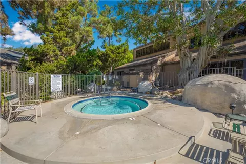Exterior - 7890 E Spring St #2L, Long Beach, CA 90815 photo 5 of 5