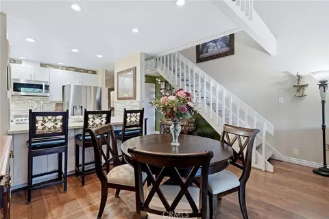 Dining - 7890 E Spring St #2L, Long Beach, CA 90815 photo 3 of 4