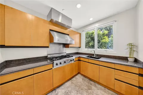 Kitchen - 931 Hampton, Arcadia, CA 91006 photo 2 of 2