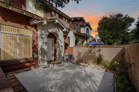 82 Santa Barbara Ct, Foothill Ranch, CA 92610