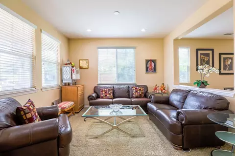 Living - 6877 Thistle St, Eastvale, CA 92880 photo 4 of 4