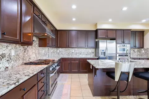 Kitchen - 6877 Thistle St, Eastvale, CA 92880 photo 3 of 3