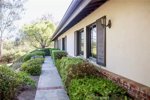 Exterior - 3415 Caballo, Fallbrook, CA 92028 photo 6 of 20