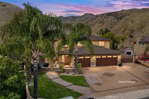7773 La Cresta St, Highland, CA 92346