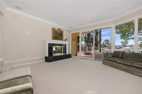 Living - 2086 Playa Rd, Carlsbad, CA 92009 photo 2 of 2