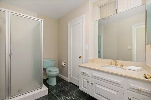 Bath - 2086 Playa Rd, Carlsbad, CA 92009 photo 1 of 4