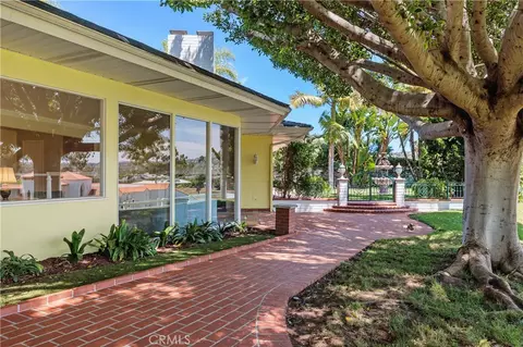 Exterior - 2086 Playa Rd, Carlsbad, CA 92009 photo 5 of 13