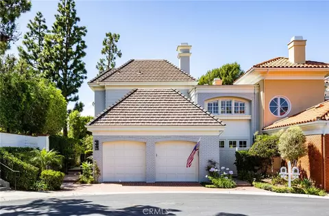 2 Chatham Ct, Newport Beach, CA 92660