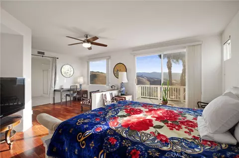 Bedroom - 16275 Crescent Moon Ct, Riverside, CA 92503 photo 4 of 7