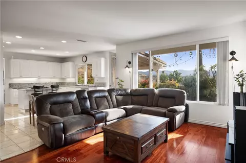 Living - 16275 Crescent Moon Ct, Riverside, CA 92503 photo 2 of 3