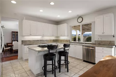 Kitchen - 16275 Crescent Moon Ct, Riverside, CA 92503 photo 3 of 5
