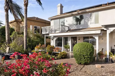Exterior - 16275 Crescent Moon Ct, Riverside, CA 92503 photo 10 of 26