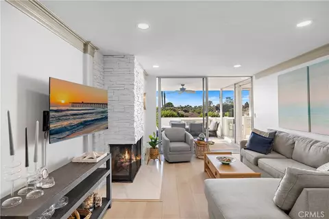 781 Avocado, Corona Del Mar, CA 92625
