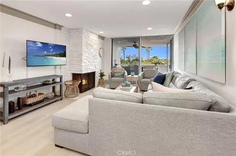 781 Avocado, Corona Del Mar, CA 92625