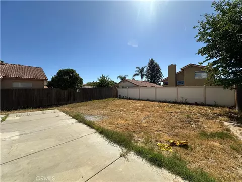 Exterior - 1832 Havasu St, Perris, CA 92571 photo 4 of 6