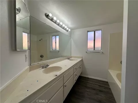 Bath - 1832 Havasu St, Perris, CA 92571 photo 2 of 4