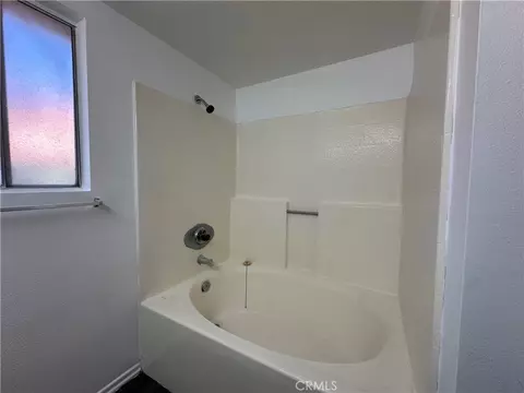 Bath - 1832 Havasu St, Perris, CA 92571 photo 3 of 4