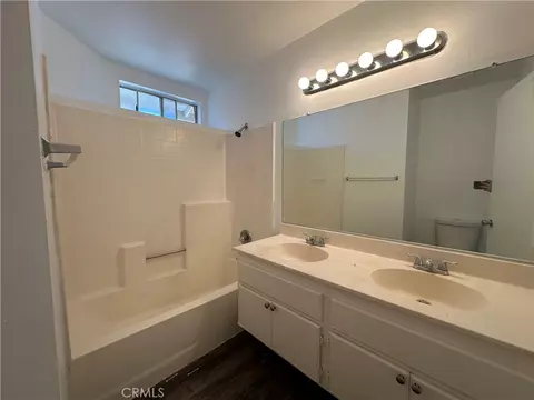 Bath - 1832 Havasu St, Perris, CA 92571 photo 4 of 4