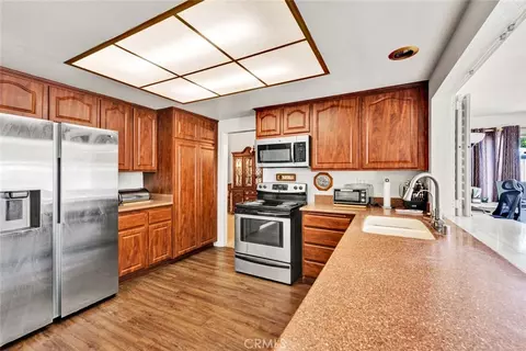 1832 Brookshire Ave, Tustin, CA 92780