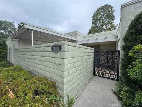 2264 Via Puerta #B, Laguna Woods, CA 92637