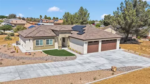 12820 4th Ave, Victorville, CA 92395