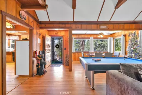 Entry Way - 161 Round, Big Bear Lake, CA 92315 photo 2 of 4
