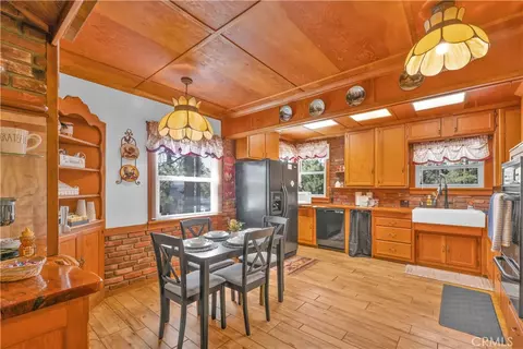 Kitchen - 161 Round, Big Bear Lake, CA 92315 photo 1 of 1