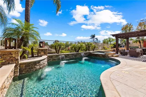 32 Via Perico, Rancho Santa Margarita, CA 92688