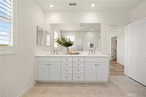 Entry Way - 222 Ashby, Irvine, CA 92618 photo 7 of 8