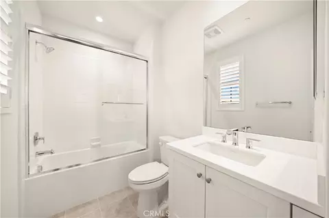 Bath - 222 Ashby, Irvine, CA 92618 photo 3 of 3